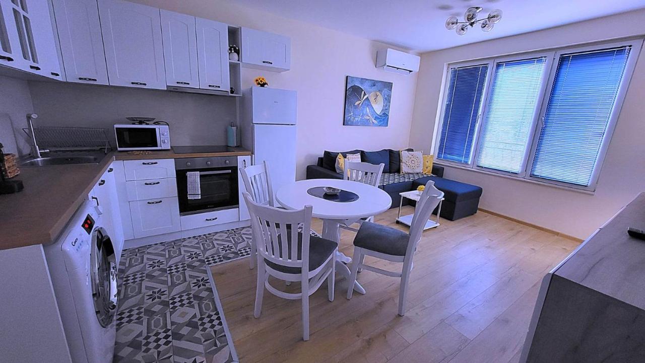 Nicky Holiday Flat Burgas Exterior foto