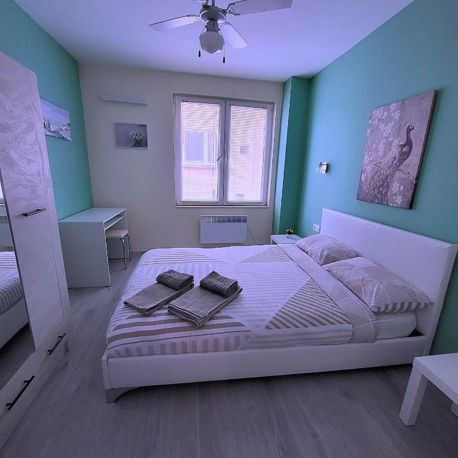 Nicky Holiday Flat Burgas Exterior foto
